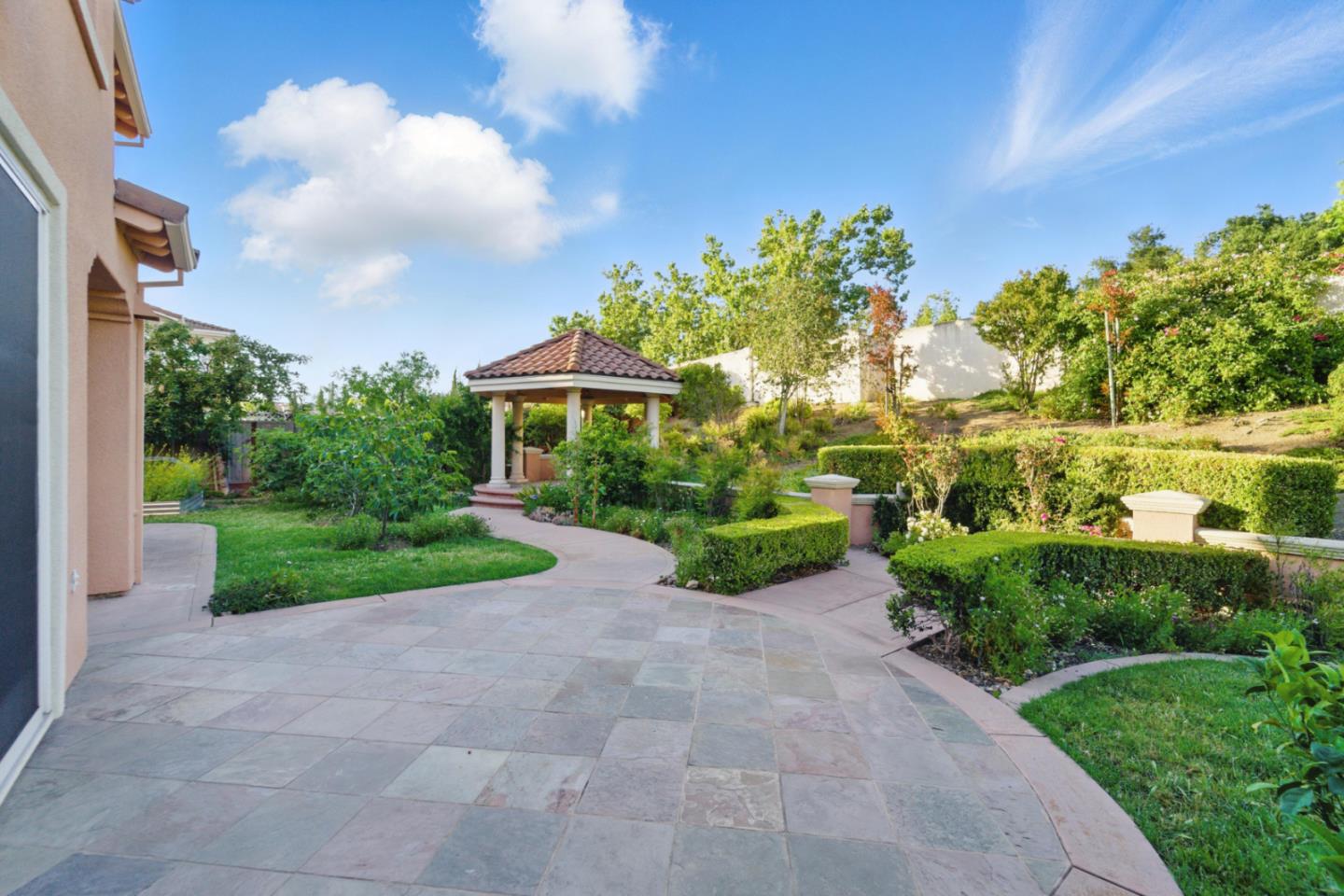 Detail Gallery Image 68 of 77 For 4769 Whitetail Ln, San Jose,  CA 95138 - 6 Beds | 3/1 Baths