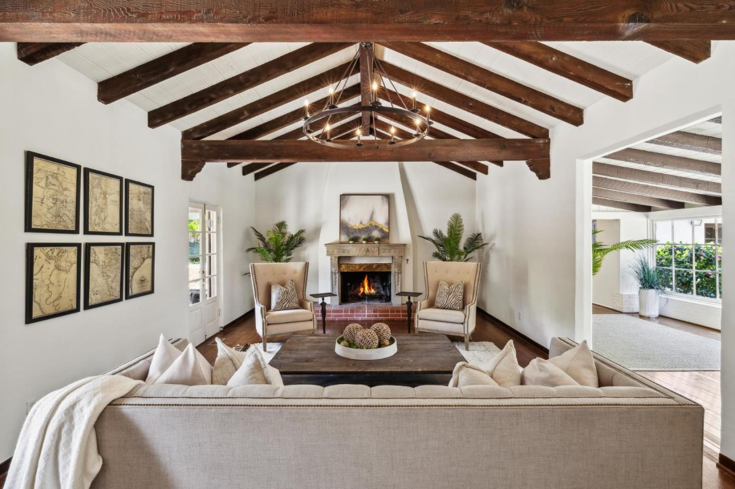 Detail Gallery Image 17 of 66 For 401 San Bernabe Dr, Monterey,  CA 93940 - 5 Beds | 5/1 Baths