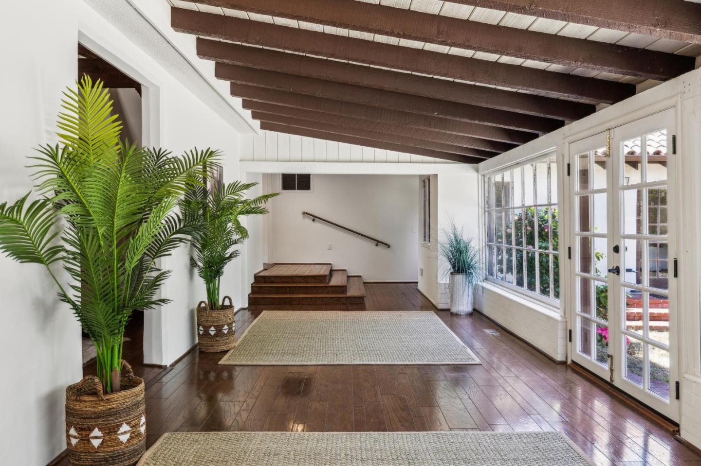 Detail Gallery Image 30 of 66 For 401 San Bernabe Dr, Monterey,  CA 93940 - 5 Beds | 5/1 Baths