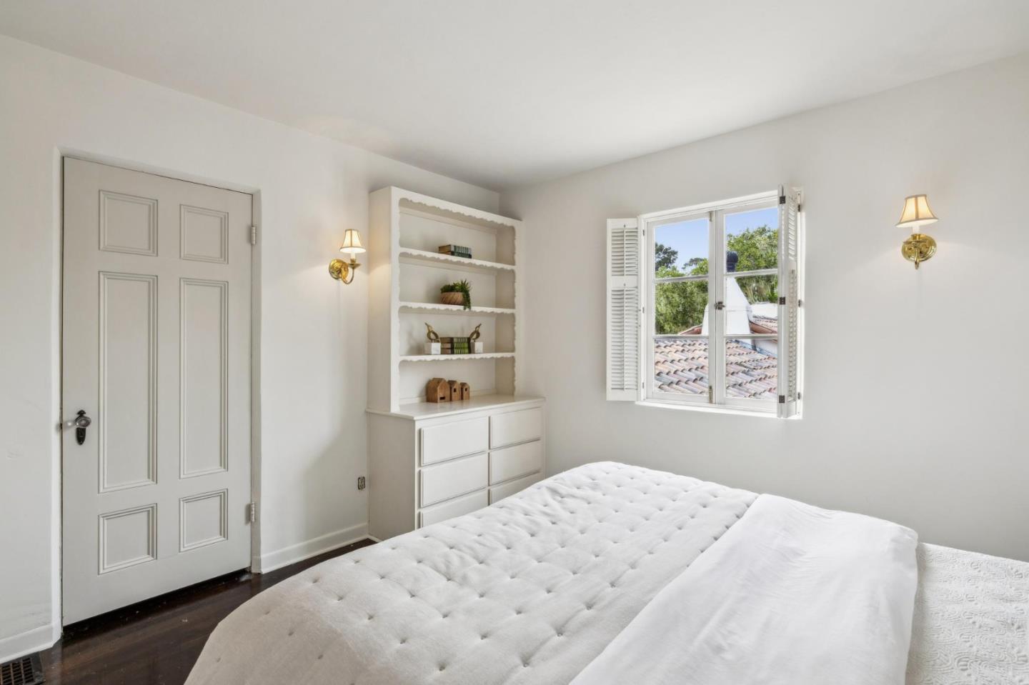 Detail Gallery Image 49 of 66 For 401 San Bernabe Dr, Monterey,  CA 93940 - 5 Beds | 5/1 Baths