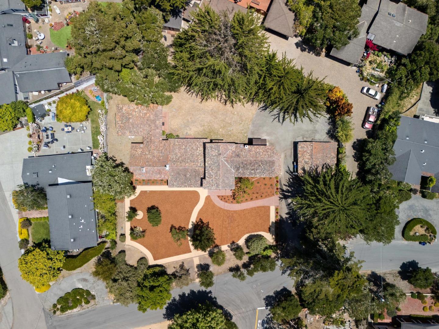 Detail Gallery Image 63 of 66 For 401 San Bernabe Dr, Monterey,  CA 93940 - 5 Beds | 5/1 Baths