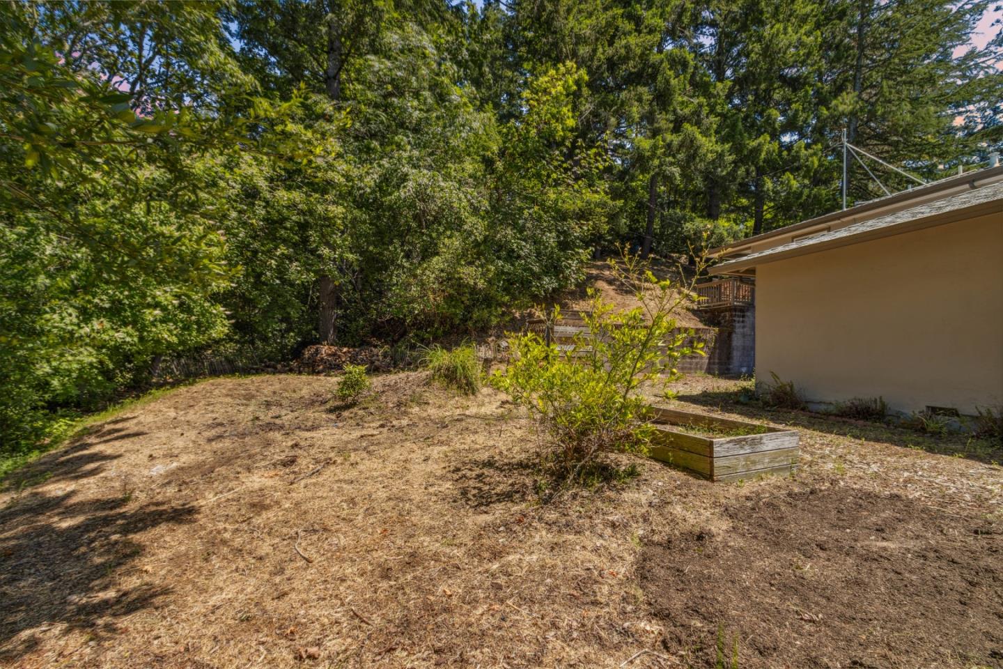 Detail Gallery Image 102 of 113 For 24895 Skyland Rd, Los Gatos,  CA 95033 - 4 Beds | 2 Baths