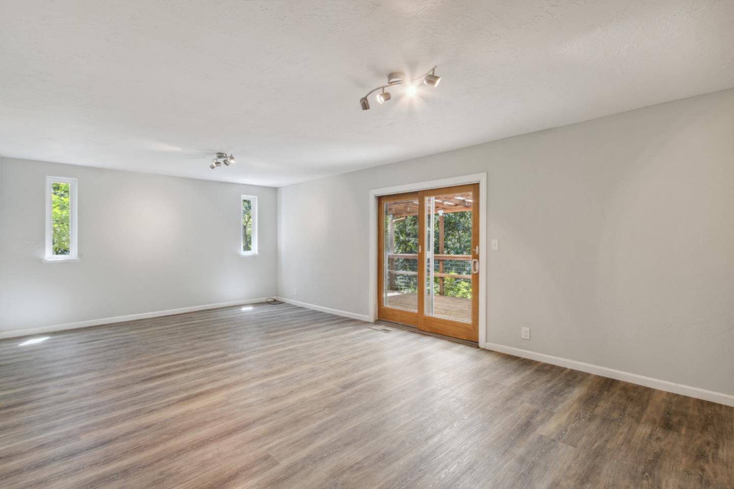 Detail Gallery Image 32 of 113 For 24895 Skyland Rd, Los Gatos,  CA 95033 - 4 Beds | 2 Baths