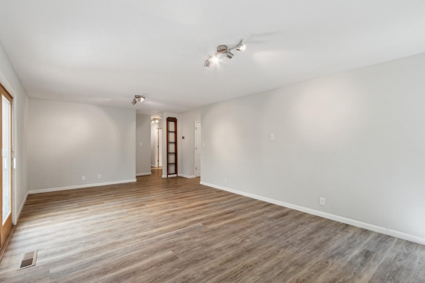 Detail Gallery Image 34 of 113 For 24895 Skyland Rd, Los Gatos,  CA 95033 - 4 Beds | 2 Baths