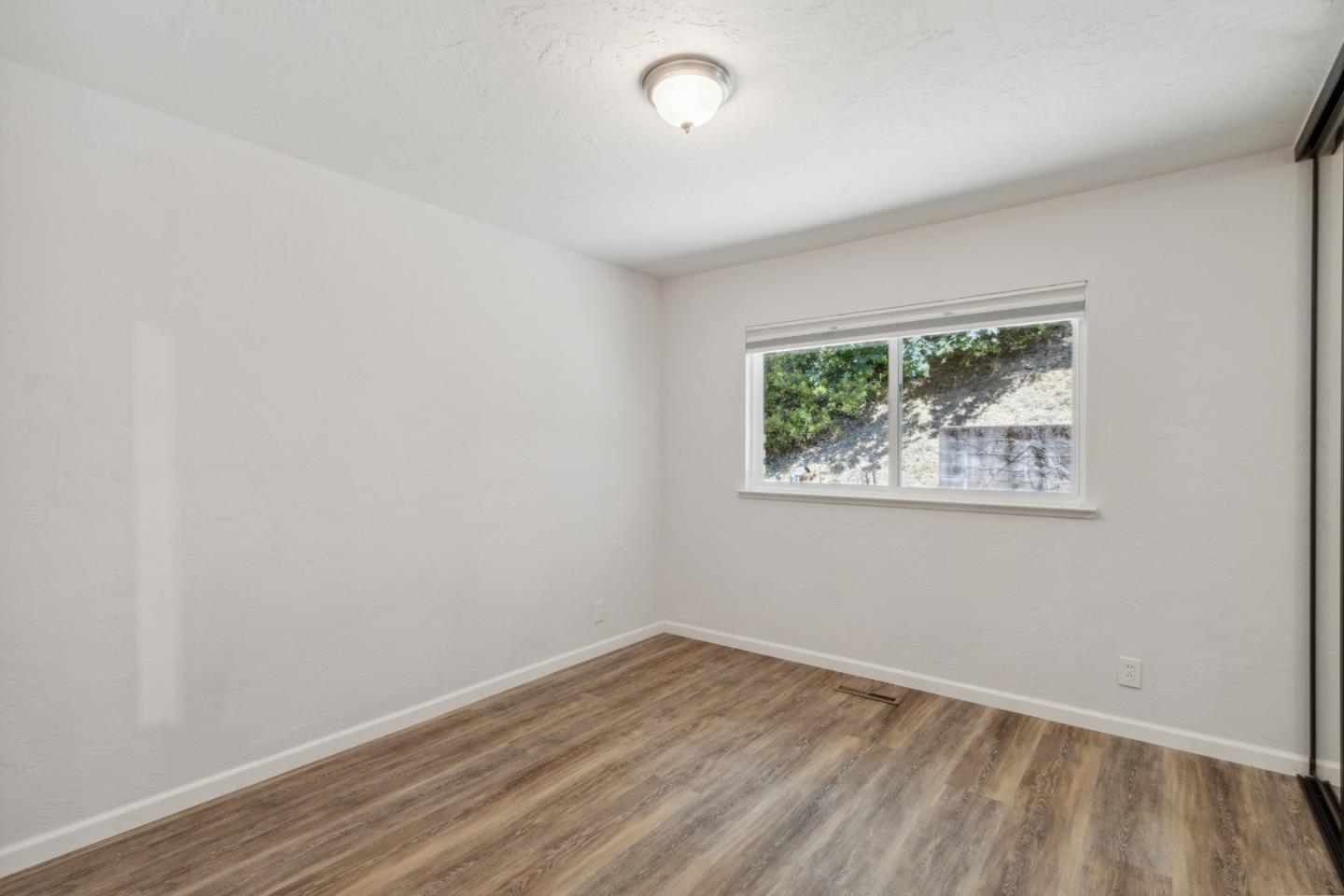 Detail Gallery Image 39 of 113 For 24895 Skyland Rd, Los Gatos,  CA 95033 - 4 Beds | 2 Baths