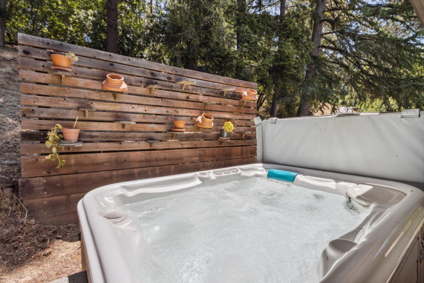 Detail Gallery Image 52 of 113 For 24895 Skyland Rd, Los Gatos,  CA 95033 - 4 Beds | 2 Baths