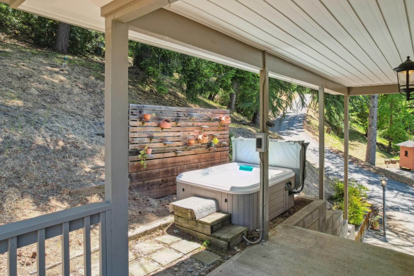 Detail Gallery Image 54 of 113 For 24895 Skyland Rd, Los Gatos,  CA 95033 - 4 Beds | 2 Baths