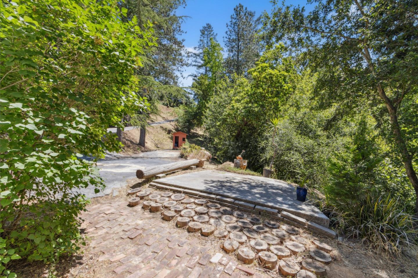 Detail Gallery Image 56 of 113 For 24895 Skyland Rd, Los Gatos,  CA 95033 - 4 Beds | 2 Baths