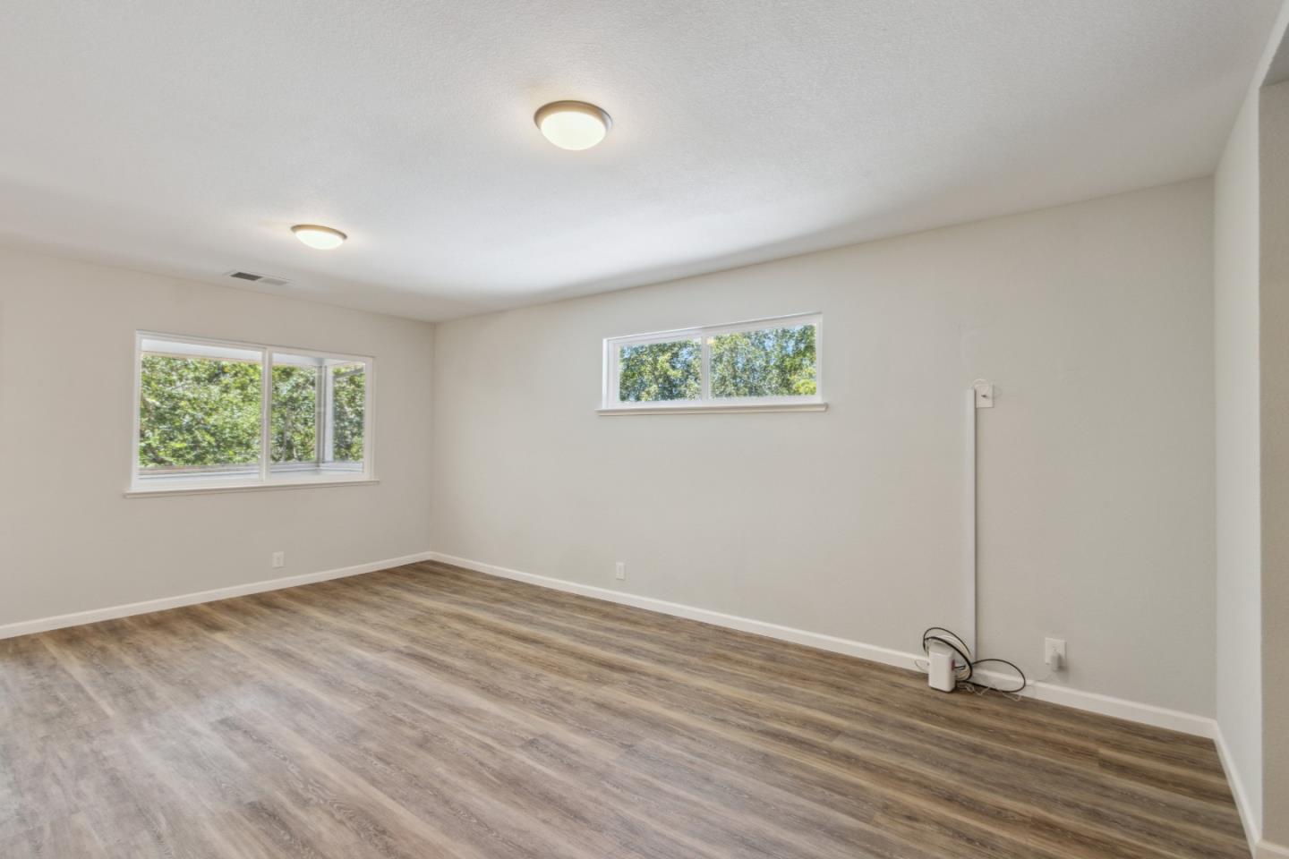 Detail Gallery Image 6 of 113 For 24895 Skyland Rd, Los Gatos,  CA 95033 - 4 Beds | 2 Baths
