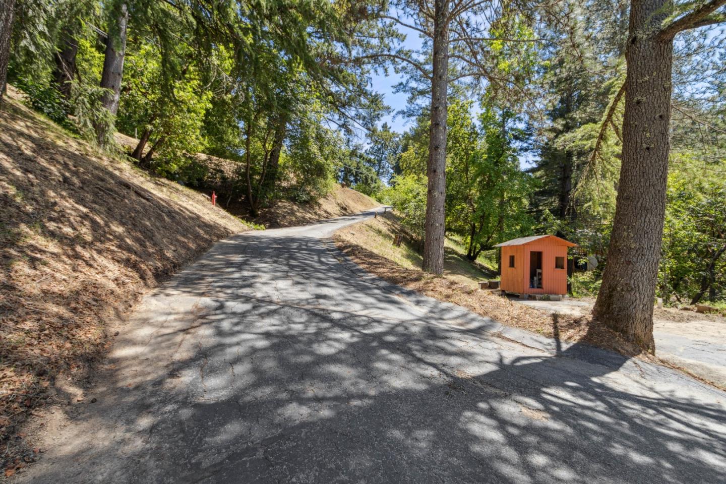 Detail Gallery Image 67 of 113 For 24895 Skyland Rd, Los Gatos,  CA 95033 - 4 Beds | 2 Baths