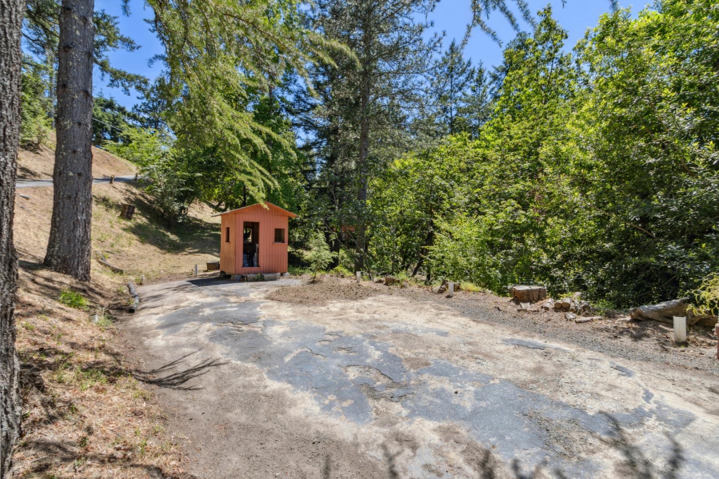 Detail Gallery Image 68 of 113 For 24895 Skyland Rd, Los Gatos,  CA 95033 - 4 Beds | 2 Baths