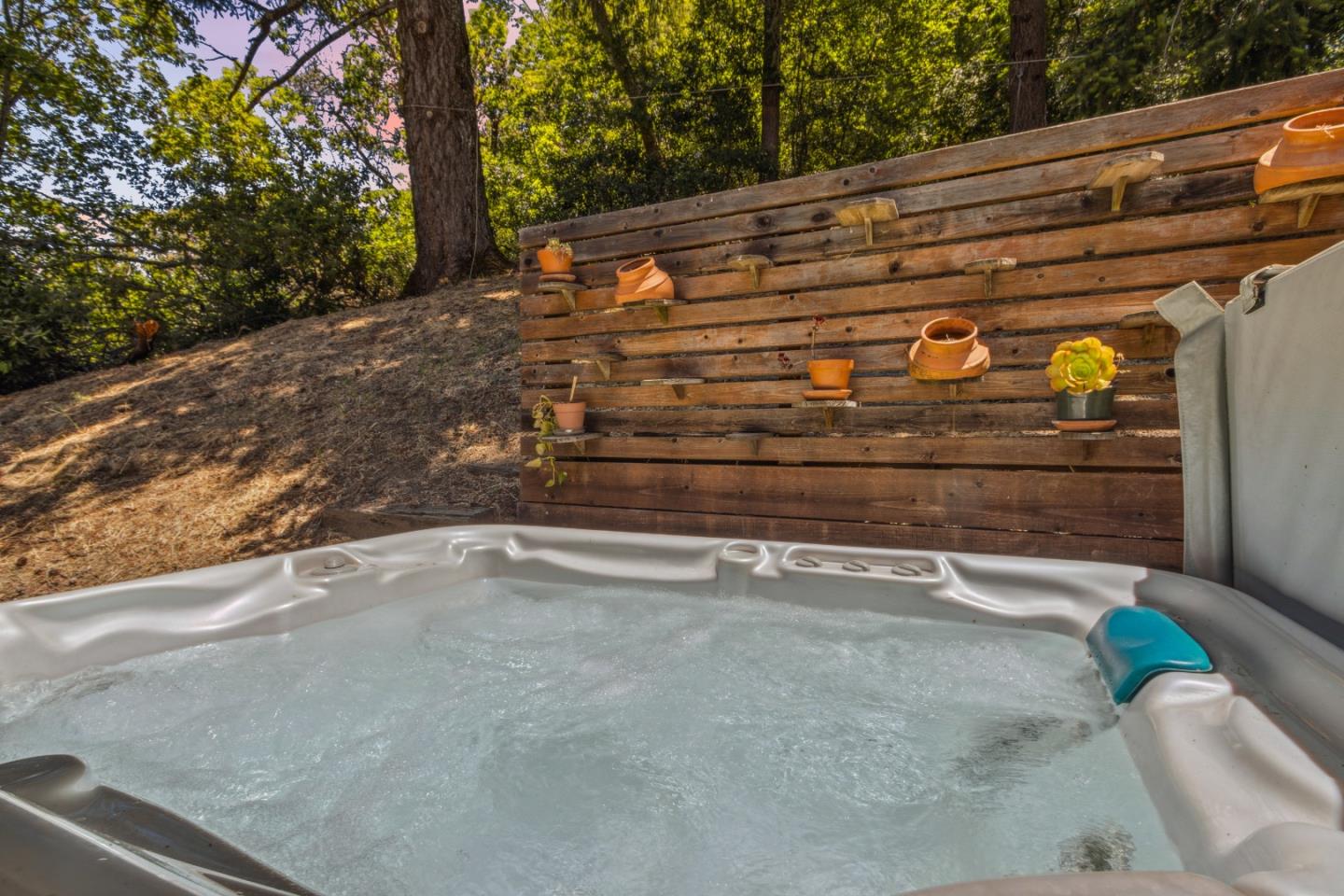 Detail Gallery Image 82 of 113 For 24895 Skyland Rd, Los Gatos,  CA 95033 - 4 Beds | 2 Baths