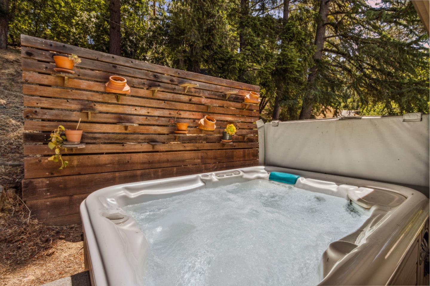 Detail Gallery Image 83 of 113 For 24895 Skyland Rd, Los Gatos,  CA 95033 - 4 Beds | 2 Baths