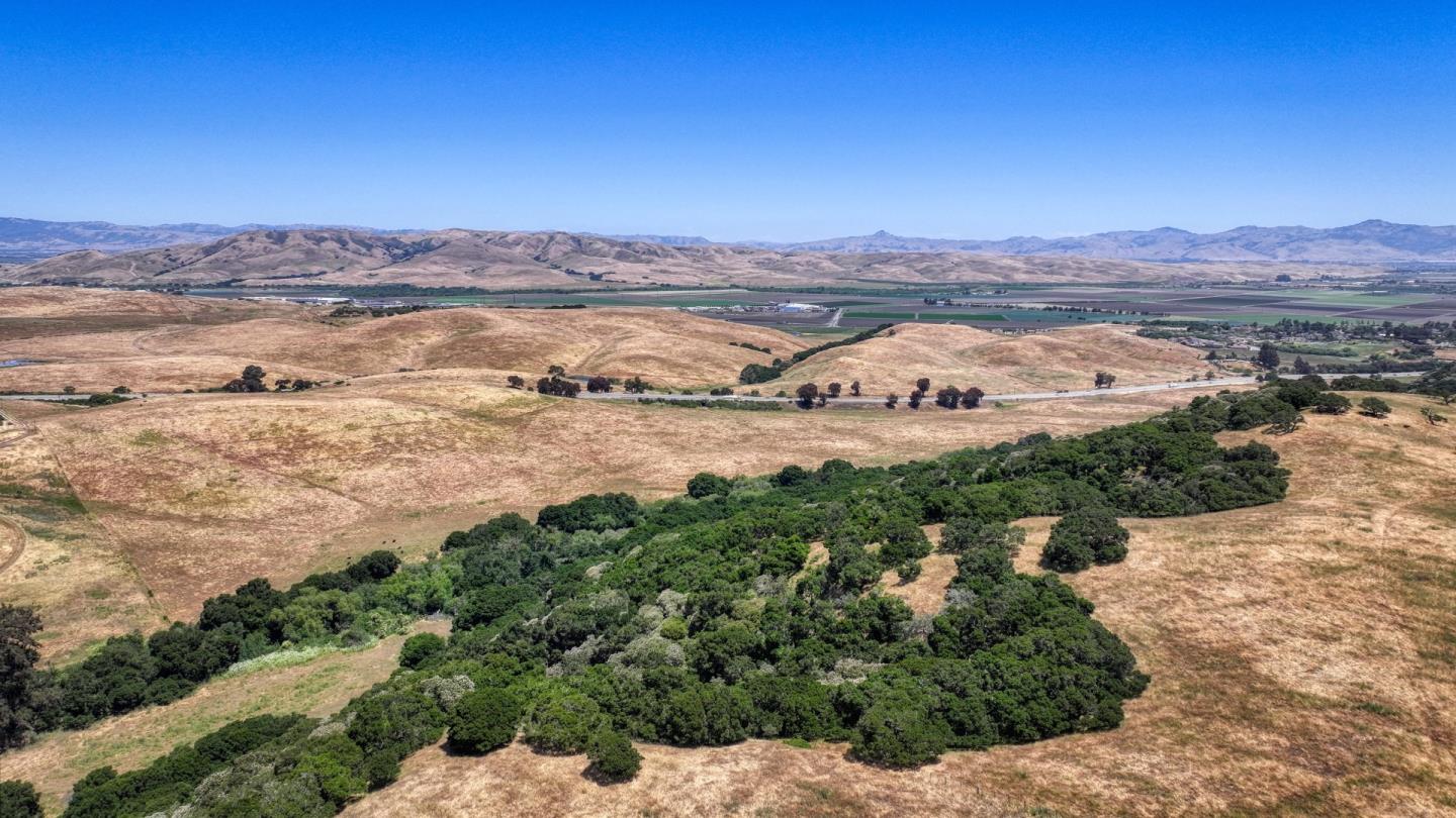 Detail Gallery Image 86 of 92 For 936 Calle Cruz, San Juan Bautista,  CA 95045 - 3 Beds | 2/1 Baths