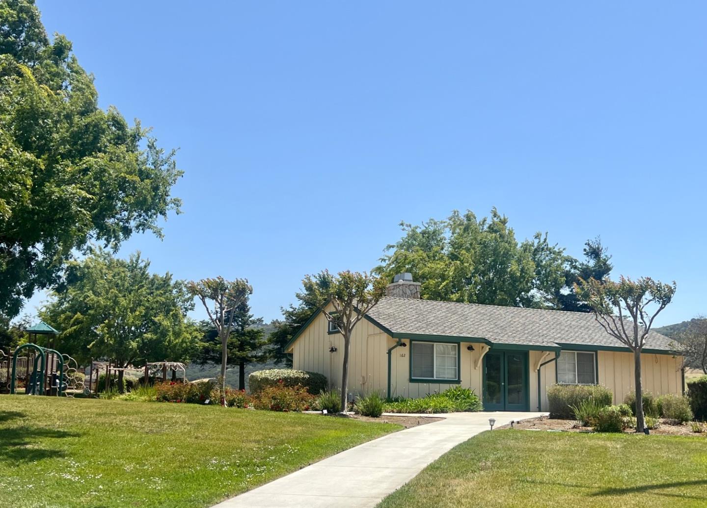 Detail Gallery Image 90 of 92 For 936 Calle Cruz, San Juan Bautista,  CA 95045 - 3 Beds | 2/1 Baths