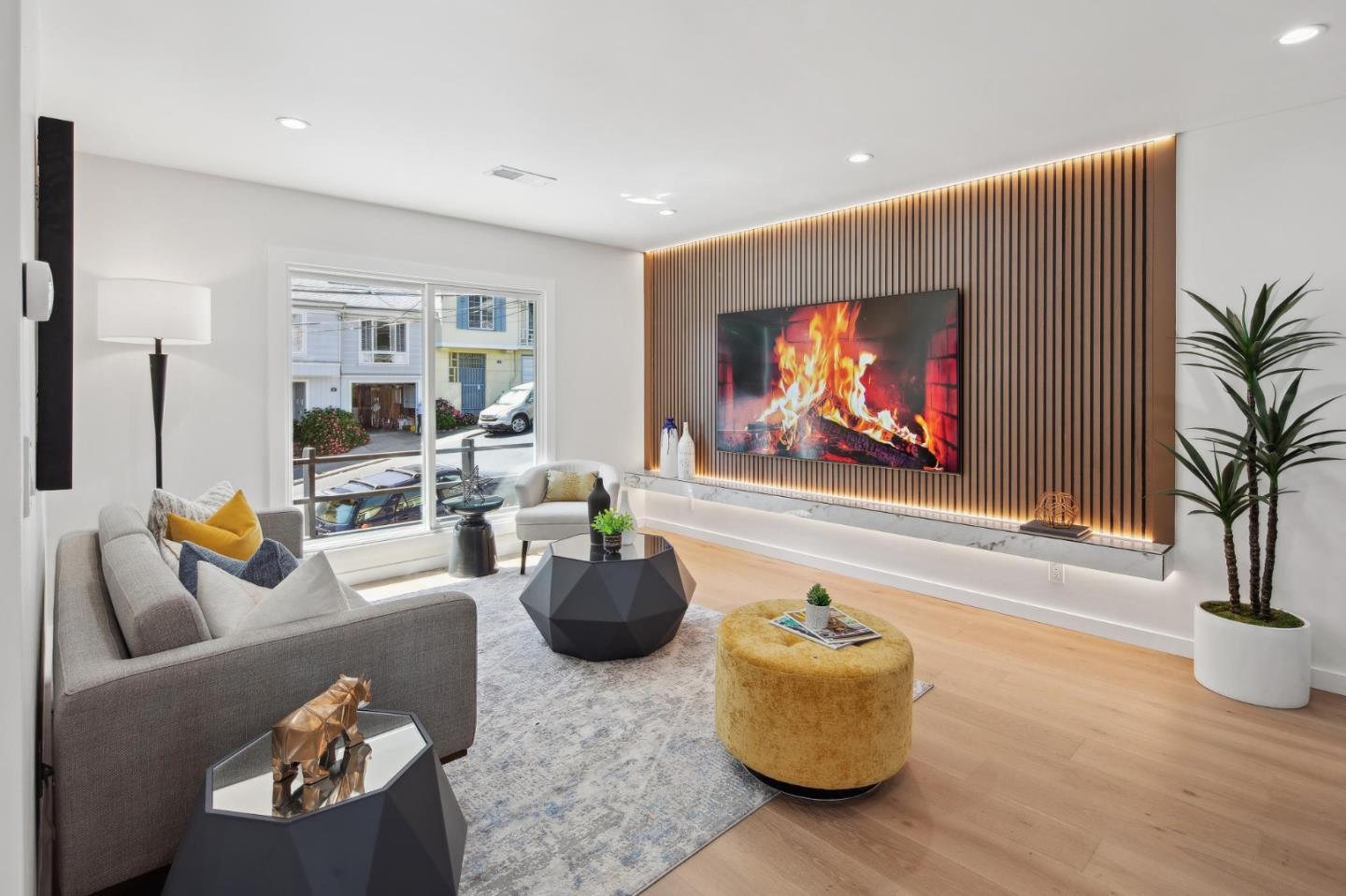 Detail Gallery Image 13 of 57 For 26 Glenview Dr, San Francisco,  CA 94131 - 4 Beds | 3 Baths
