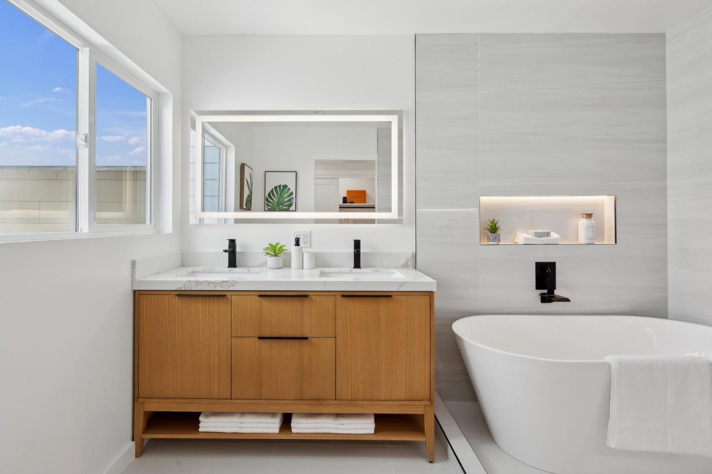 Detail Gallery Image 29 of 57 For 26 Glenview Dr, San Francisco,  CA 94131 - 4 Beds | 3 Baths