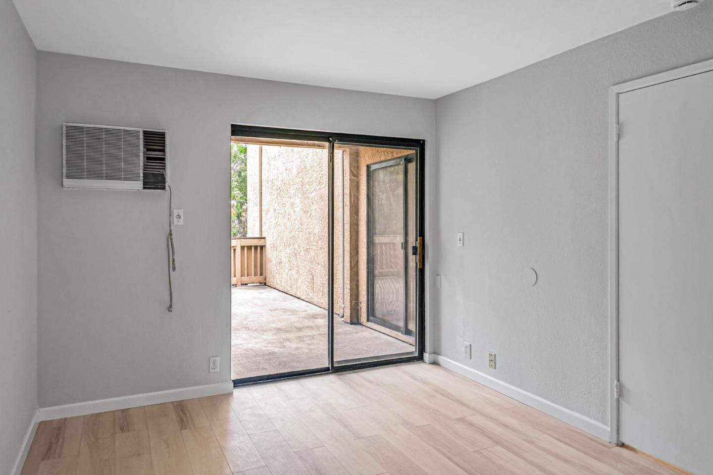 Detail Gallery Image 12 of 24 For 16006 E 14th St #106,  San Leandro,  CA 94578 - 2 Beds | 2 Baths