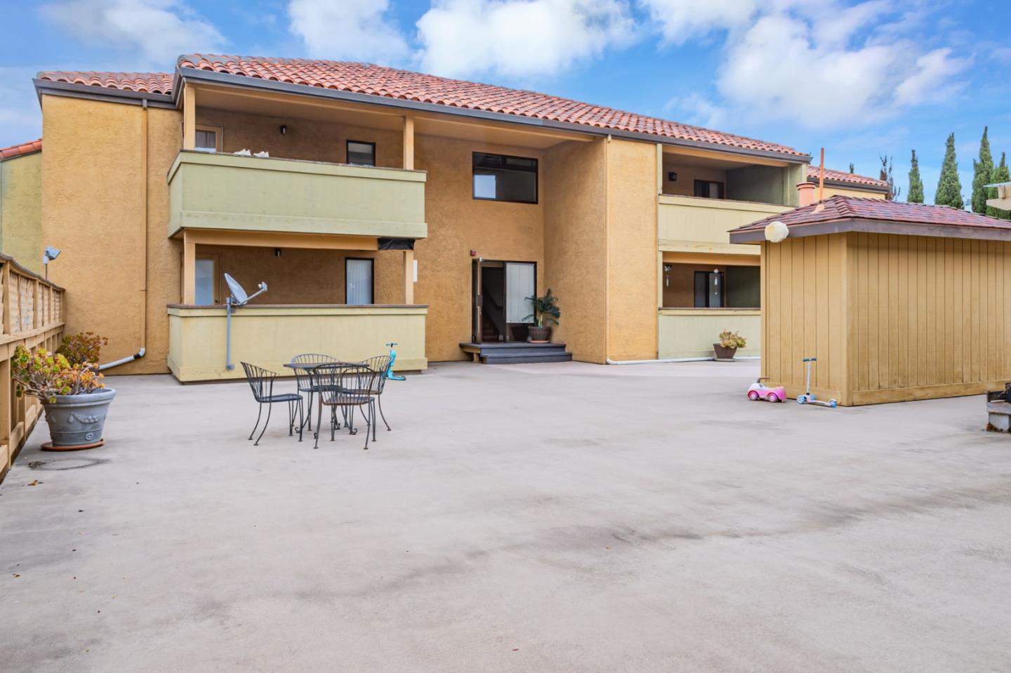 Detail Gallery Image 23 of 24 For 16006 E 14th St #106,  San Leandro,  CA 94578 - 2 Beds | 2 Baths