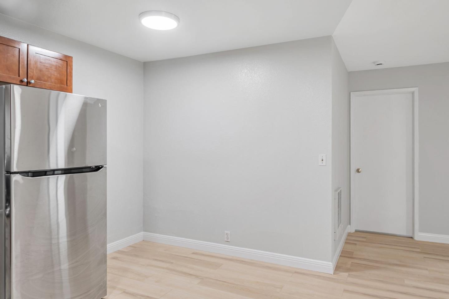 Detail Gallery Image 9 of 24 For 16006 E 14th St #106,  San Leandro,  CA 94578 - 2 Beds | 2 Baths