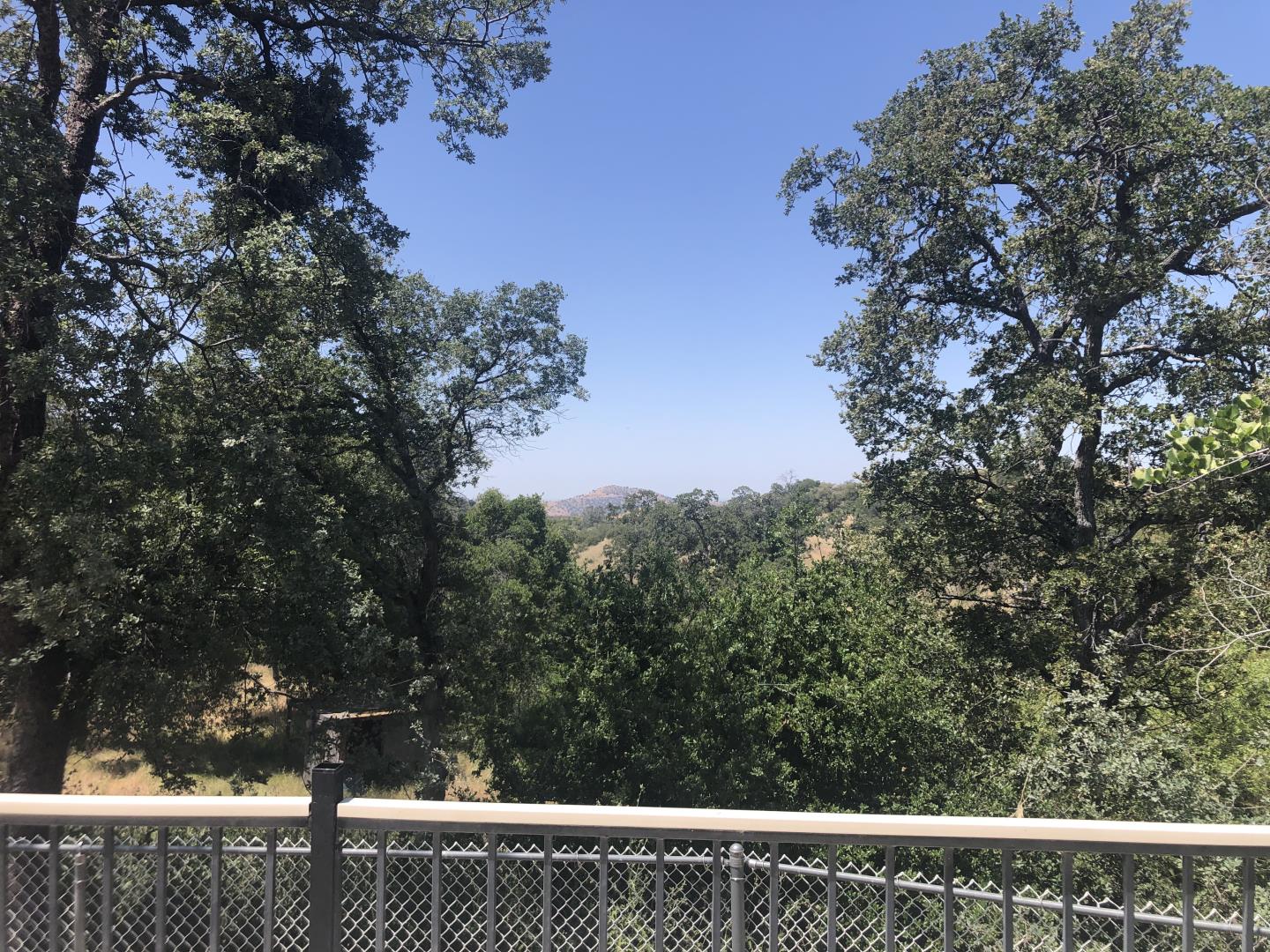 Detail Gallery Image 17 of 44 For 8260 Hunters Valley Rd, Mariposa,  CA 95338 - 3 Beds | 2 Baths