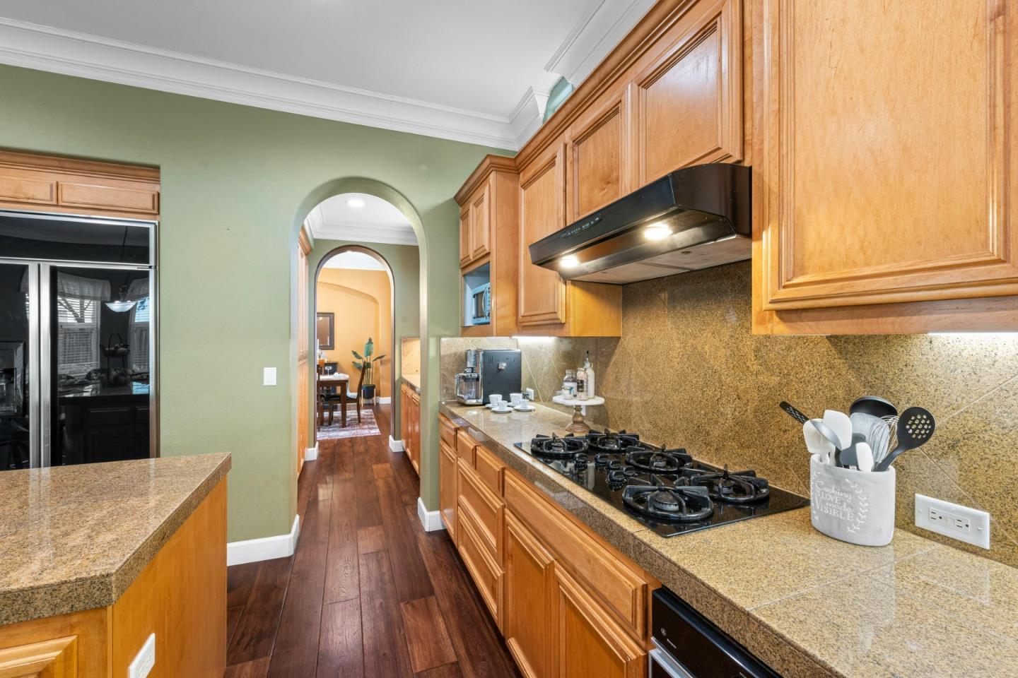 Detail Gallery Image 15 of 79 For 2555 Muirfield Way, Gilroy,  CA 95020 - 4 Beds | 3/1 Baths
