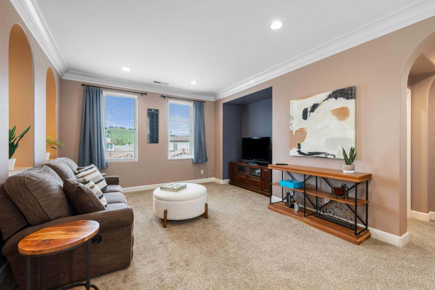 Detail Gallery Image 33 of 79 For 2555 Muirfield Way, Gilroy,  CA 95020 - 4 Beds | 3/1 Baths