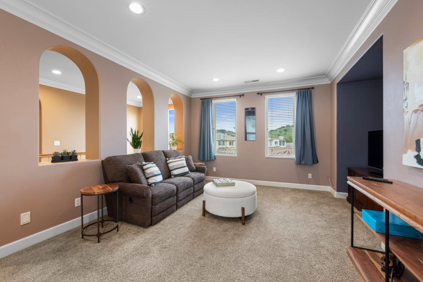 Detail Gallery Image 34 of 79 For 2555 Muirfield Way, Gilroy,  CA 95020 - 4 Beds | 3/1 Baths