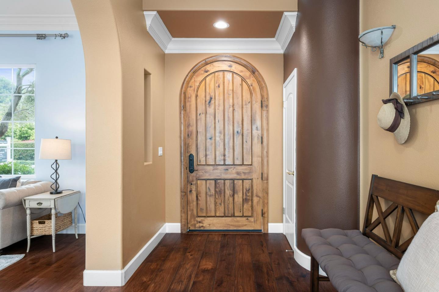 Detail Gallery Image 5 of 79 For 2555 Muirfield Way, Gilroy,  CA 95020 - 4 Beds | 3/1 Baths