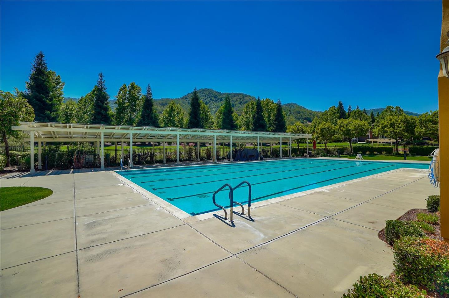 Detail Gallery Image 68 of 79 For 2555 Muirfield Way, Gilroy,  CA 95020 - 4 Beds | 3/1 Baths