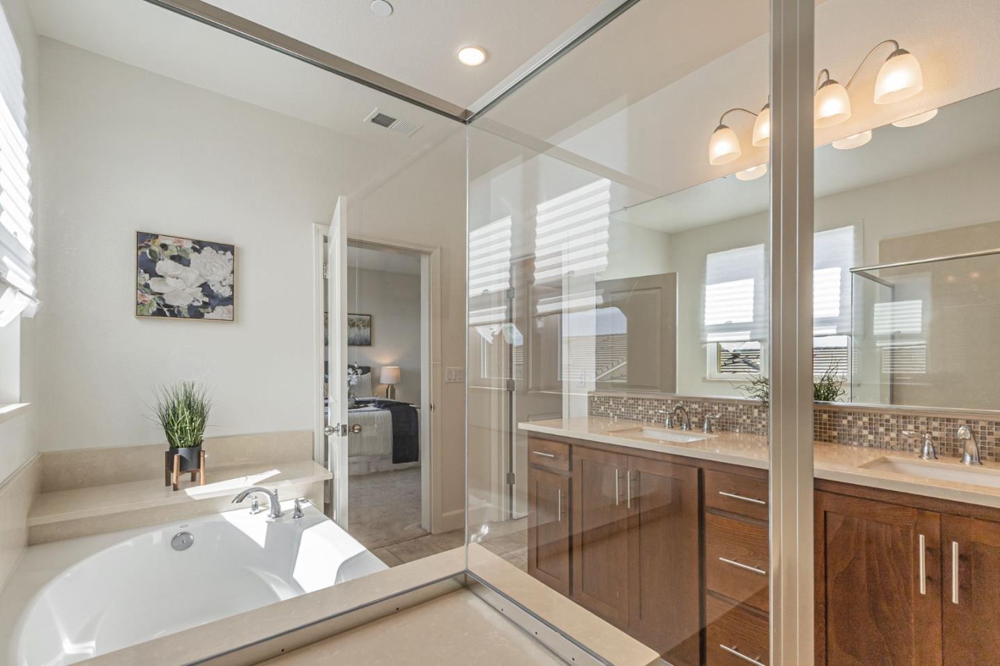Detail Gallery Image 23 of 33 For 38984 Primula Ter, Newark,  CA 94560 - 3 Beds | 3 Baths