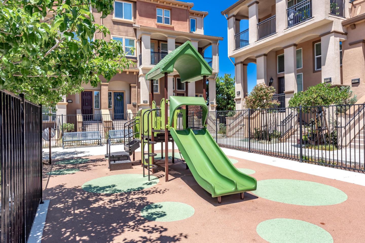 Detail Gallery Image 30 of 33 For 38984 Primula Ter, Newark,  CA 94560 - 3 Beds | 3 Baths