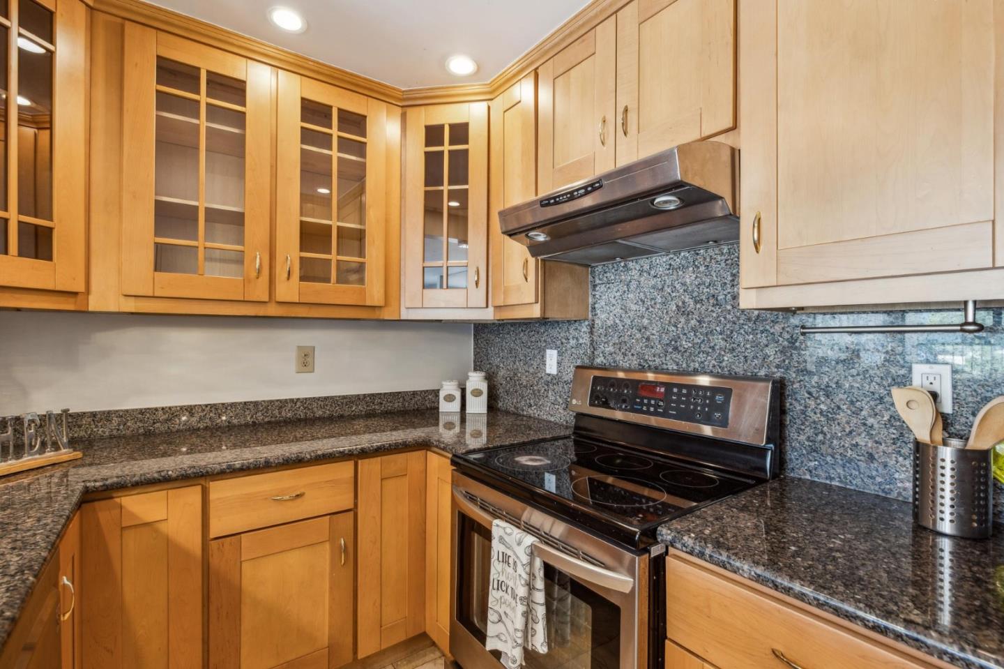 Detail Gallery Image 10 of 33 For 1550 Frontera Way #112,  Millbrae,  CA 94030 - 2 Beds | 2 Baths