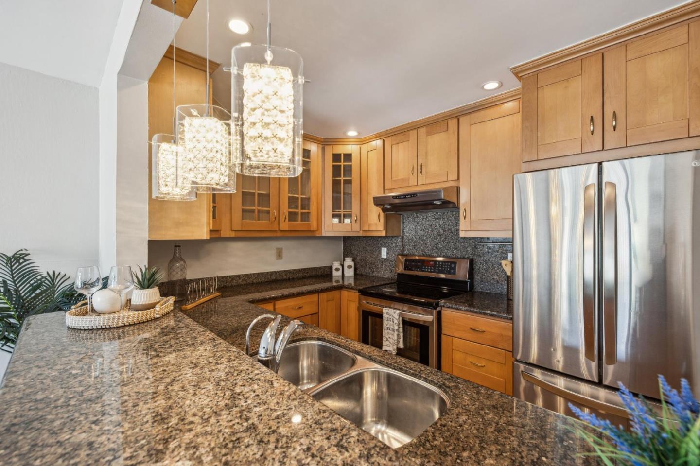 Detail Gallery Image 8 of 33 For 1550 Frontera Way #112,  Millbrae,  CA 94030 - 2 Beds | 2 Baths