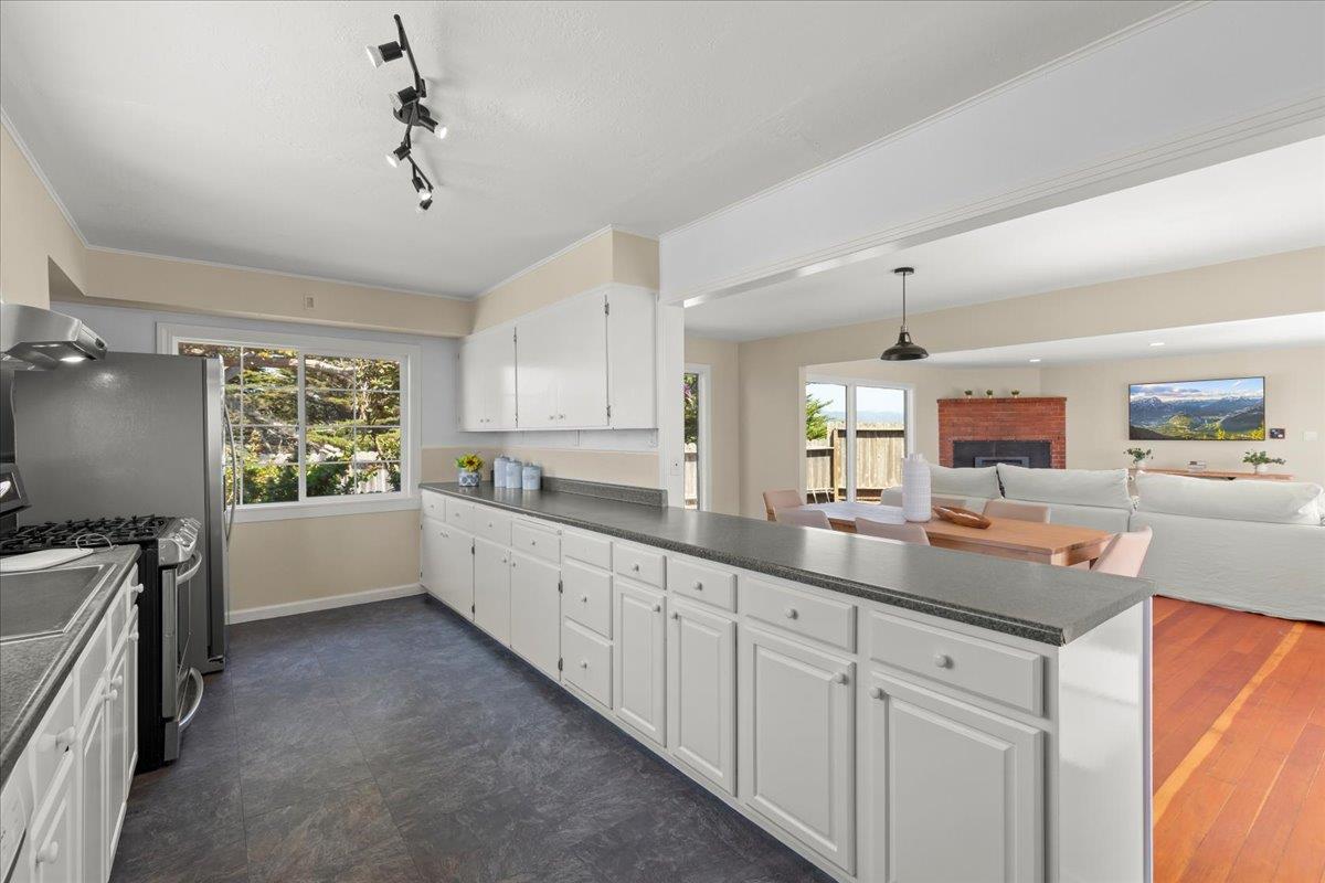 Detail Gallery Image 23 of 63 For 1263 Reservoir Rd, Pescadero,  CA 94060 - 3 Beds | 2 Baths