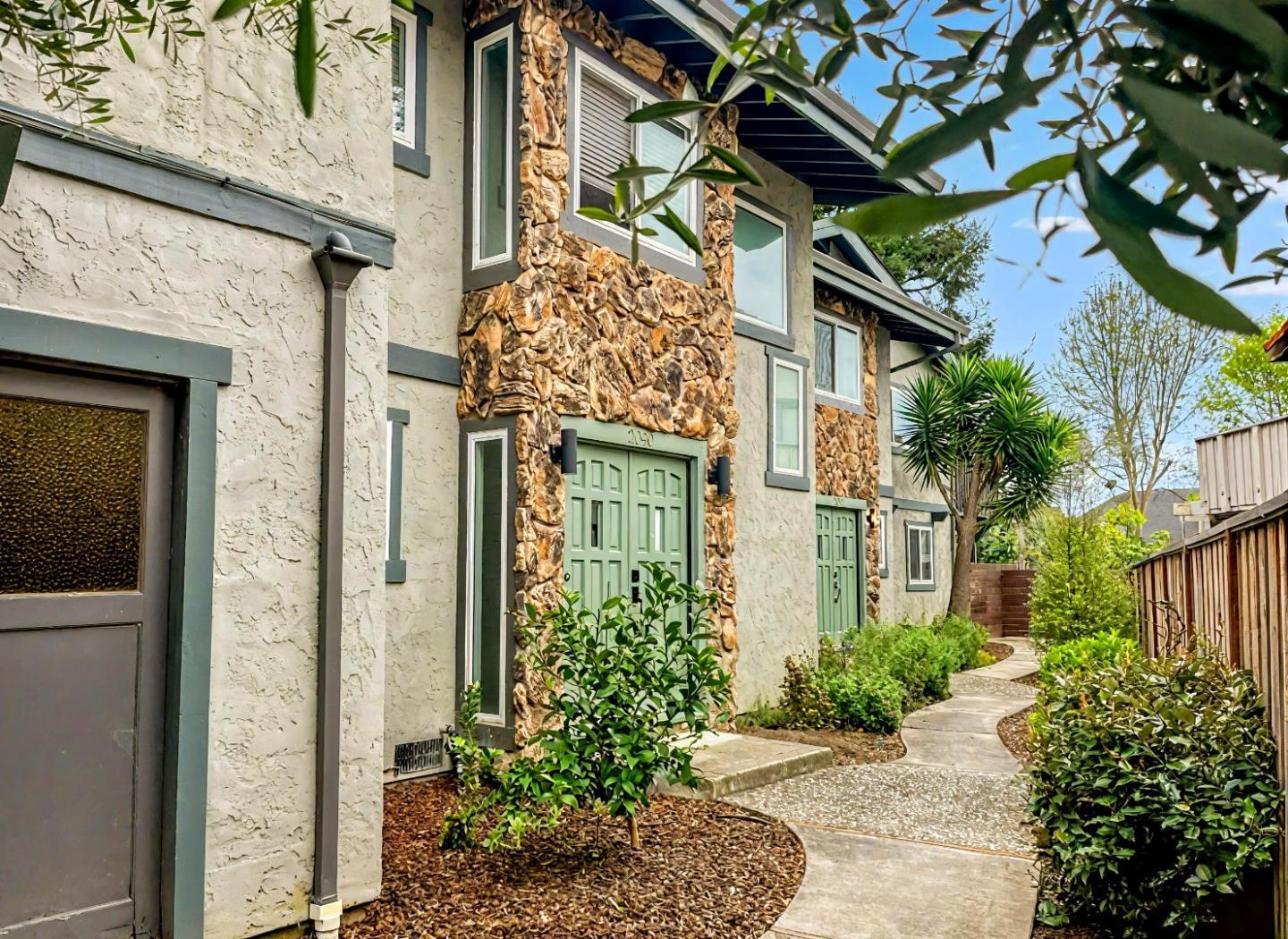 Detail Gallery Image 1 of 37 For 2090-2092 Penasquitas Dr, Aptos,  CA 95003 - 4 Beds | 4/1 Baths