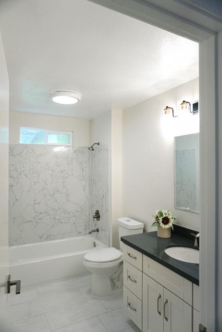 Detail Gallery Image 27 of 37 For 2090-2092 Penasquitas Dr, Aptos,  CA 95003 - 4 Beds | 4/1 Baths