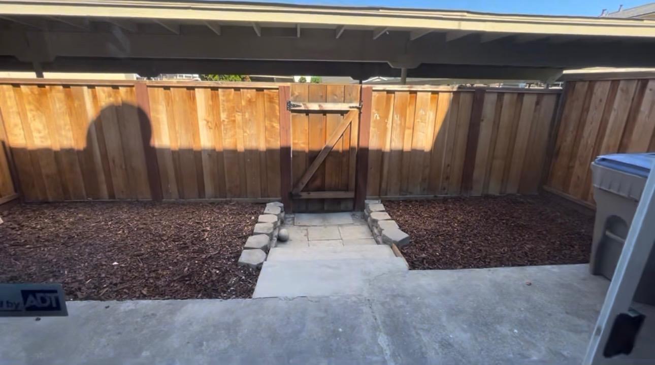 Detail Gallery Image 5 of 8 For 5504 Don Marcello Ct, San Jose,  CA 95123 - 3 Beds | 1/1 Baths