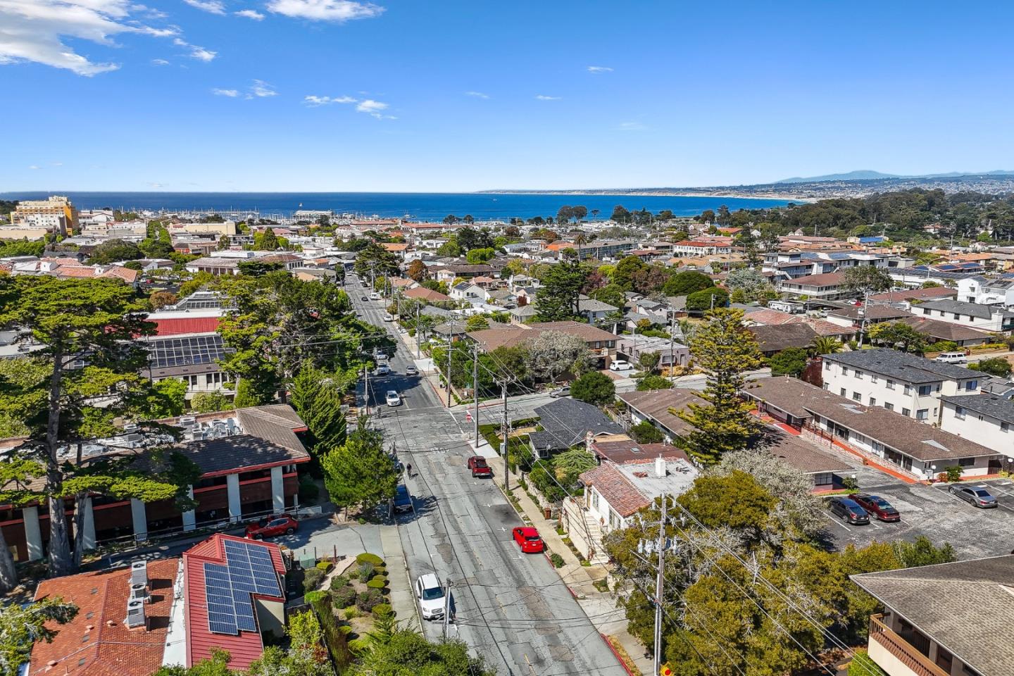 Detail Gallery Image 24 of 27 For 925 Cass St, Monterey,  CA 93940 - 3 Beds | 2 Baths