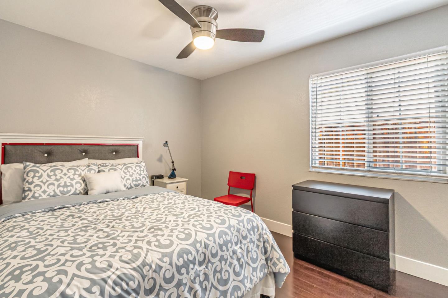 Detail Gallery Image 10 of 20 For 1570 Dina Ct, San Jose,  CA 95121 - 4 Beds | 2 Baths