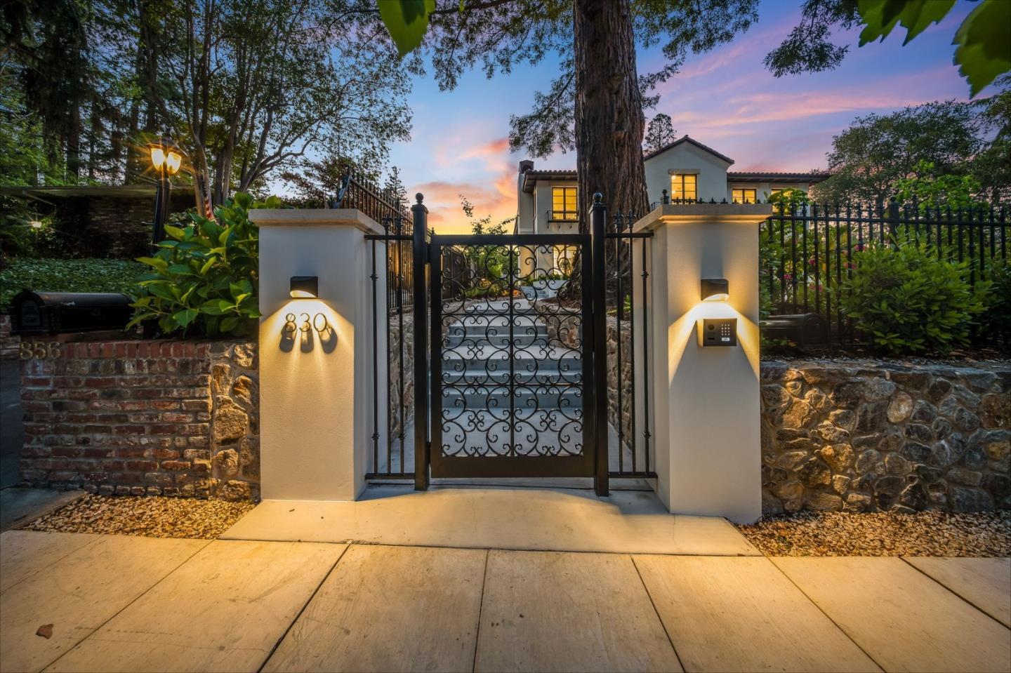 Detail Gallery Image 133 of 138 For 830 Bromfield Rd, San Mateo,  CA 94402 - 4 Beds | 4/2 Baths