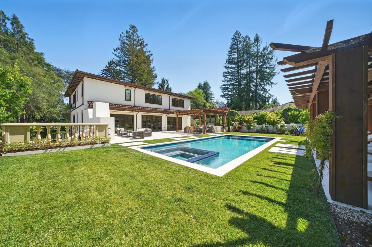 Detail Gallery Image 73 of 112 For 830 Bromfield Rd, San Mateo,  CA 94402 - 4 Beds | 4/2 Baths