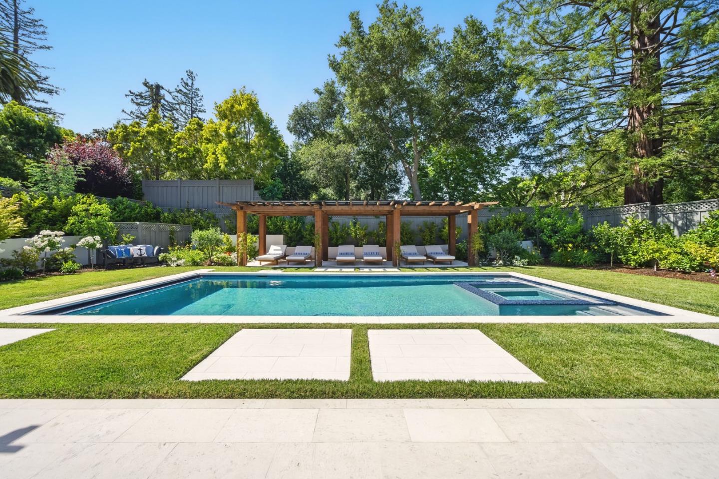 Detail Gallery Image 78 of 112 For 830 Bromfield Rd, San Mateo,  CA 94402 - 4 Beds | 4/2 Baths