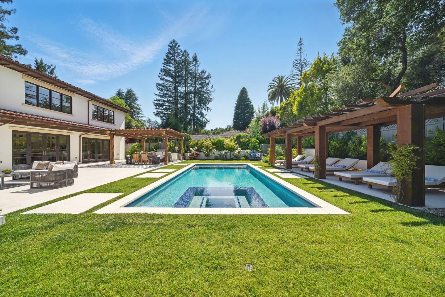 Detail Gallery Image 80 of 112 For 830 Bromfield Rd, San Mateo,  CA 94402 - 4 Beds | 4/2 Baths