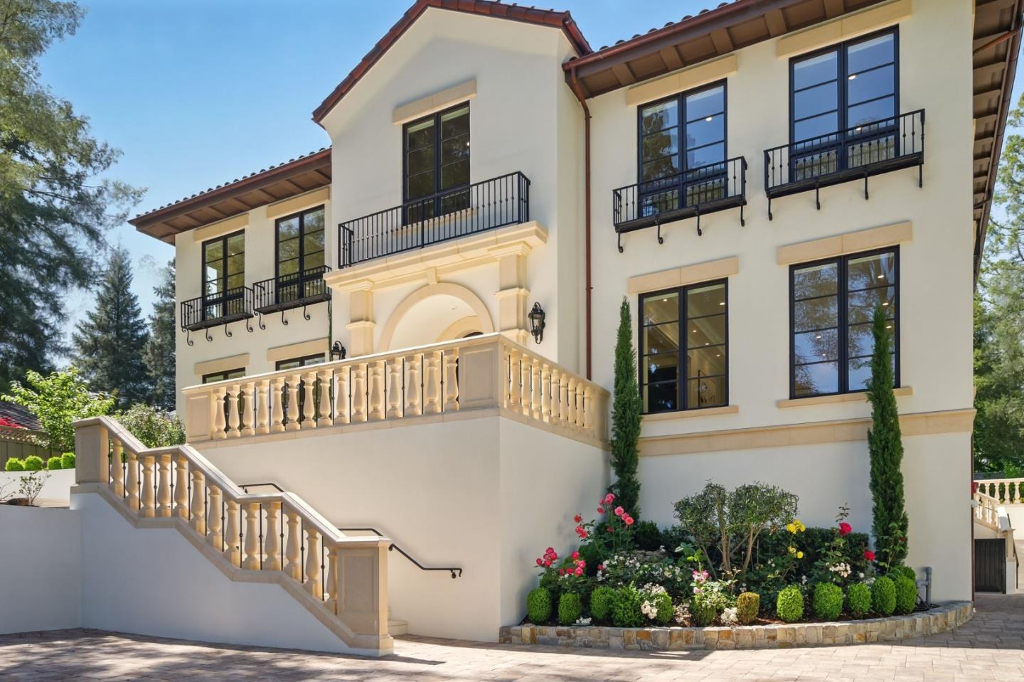 Detail Gallery Image 82 of 112 For 830 Bromfield Rd, San Mateo,  CA 94402 - 4 Beds | 4/2 Baths