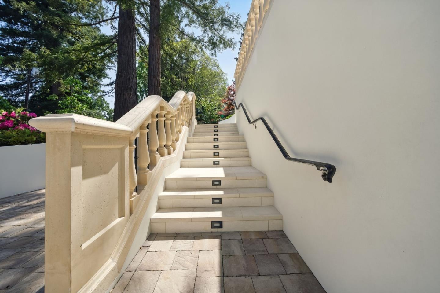 Detail Gallery Image 87 of 112 For 830 Bromfield Rd, San Mateo,  CA 94402 - 4 Beds | 4/2 Baths