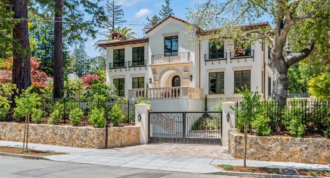 Detail Gallery Image 92 of 112 For 830 Bromfield Rd, San Mateo,  CA 94402 - 4 Beds | 4/2 Baths
