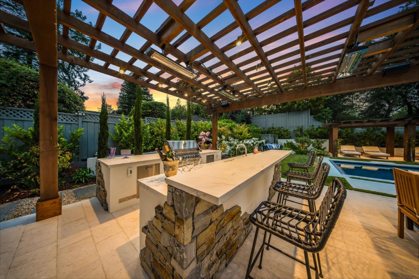 Detail Gallery Image 98 of 112 For 830 Bromfield Rd, San Mateo,  CA 94402 - 4 Beds | 4/2 Baths