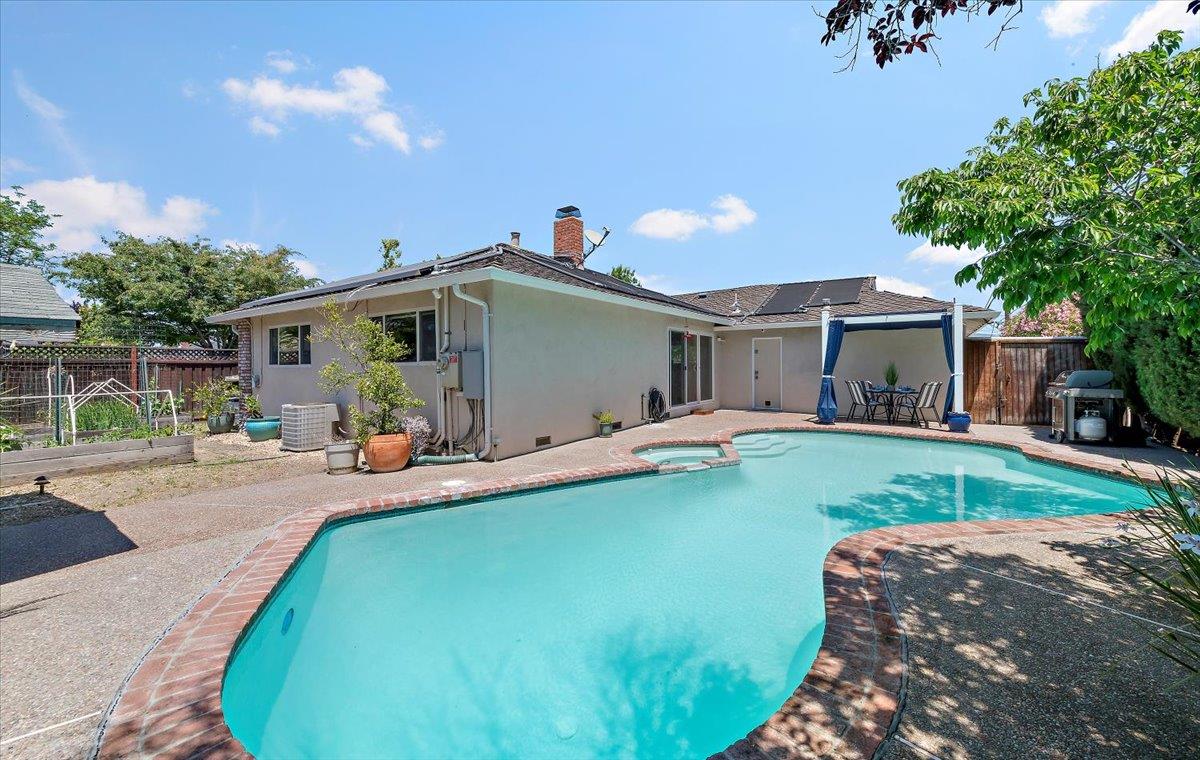 Detail Gallery Image 21 of 22 For 1340 Sierra Mar Dr, San Jose,  CA 95118 - 3 Beds | 2 Baths