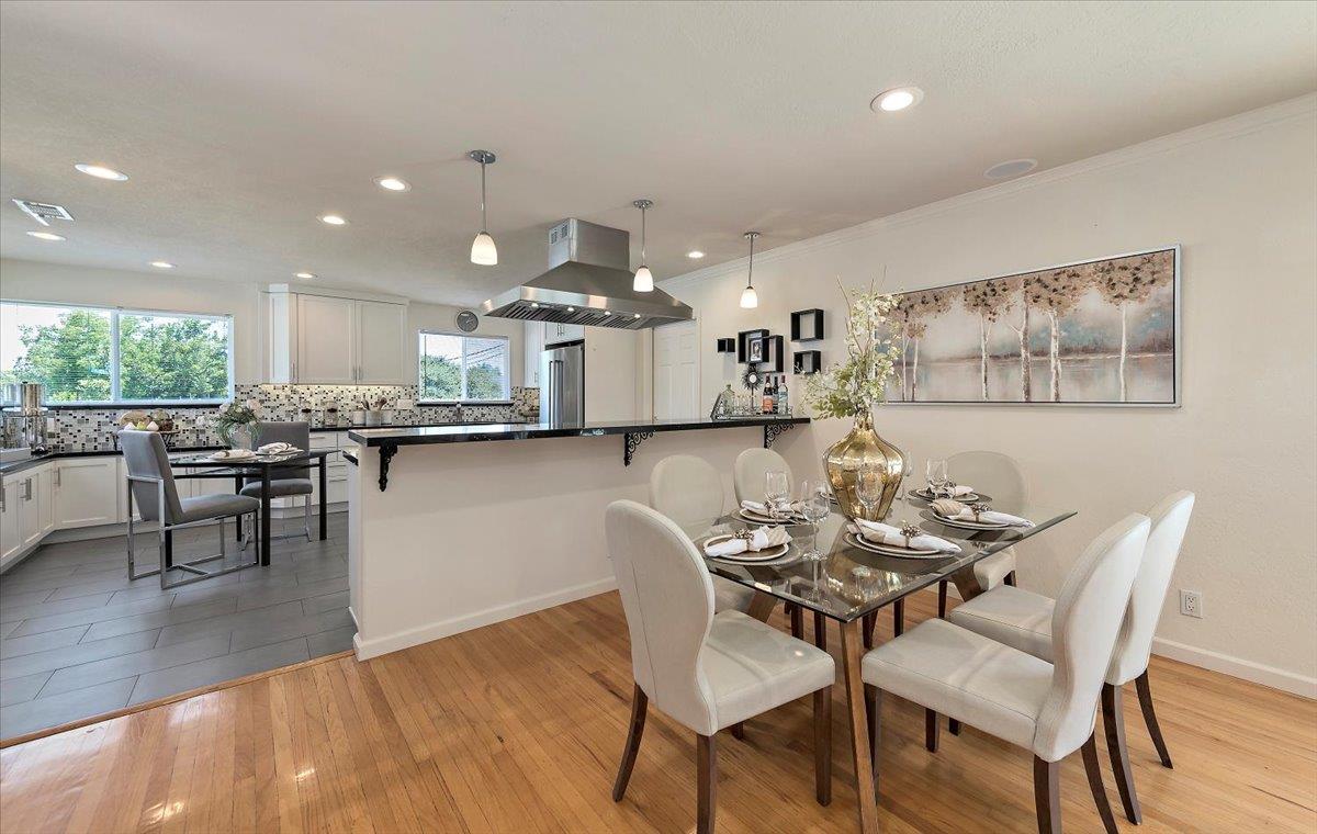 Detail Gallery Image 7 of 22 For 1340 Sierra Mar Dr, San Jose,  CA 95118 - 3 Beds | 2 Baths